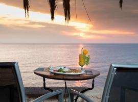 Caravan in seaside traditional location, Hotel in Artemida