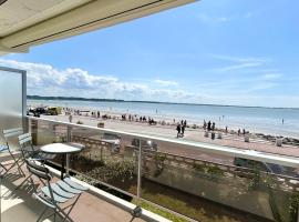 Appt avec vue EXCEPTIONNELLE sur la baie + garage, hotel en Le Crotoy