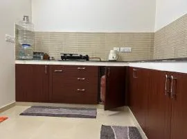 San Service Apartment by Dolfy