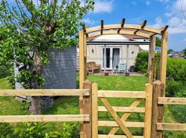 Apple Tree Corner Apartment