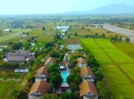 Sukhothai Treasure Resort & Spa- SHA Plus Certified, viešbutis mieste Sukotajus