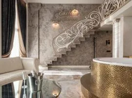 Jacuzzi Exotica Apartment