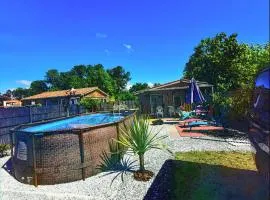 MAISON PISCINE PRIVEE 4a5 PERS9 & 11 KMs DES PLAGES OCEANES ET DU LAC