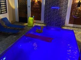 Casa acogedora con piscina privada en ICA REFUGIO IQUEÑO โรงแรมในอิกา