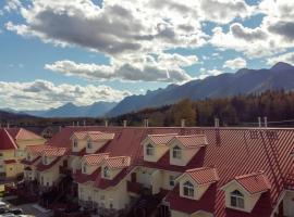 Riverside Condos by Fernie Central Reservations, hotell i Fernie