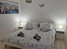 Lovely 2-bedroom apartment in Novi Vinodolski