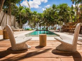 Villa Semilla with 5 bedrooms in Tulum Beach Mexico, hotel in Balcheil