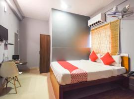 OYO ARV Hotels, отель с парковкой в Калькутте