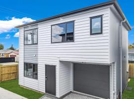 Affordable Holiday Home !!, hotel din Auckland
