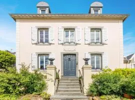 3 Bedroom Lovely Home In Saint-Malo