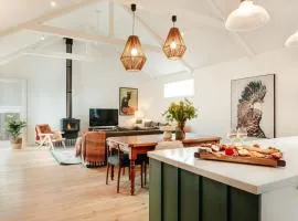 Dorothea- stylishly designed home in Trentham
