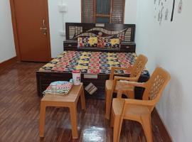 Aviral home stay, частна квартира в Faizābād