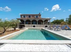 Lovely Home In Benkovac With Wifi