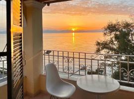 IONIAN MARE, apartament cu servicii hoteliere din Agios Ioannis Peristeron