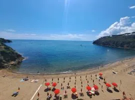 Elba Travels