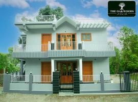 The Oakwoods: Bhowāli şehrinde bir kendin pişir kendin ye tesisi