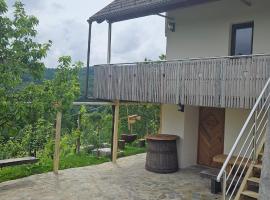 Zidanica Muhič, villa in Dolenjske Toplice