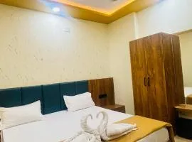 Hotel Hari Palace - Near Shree Dwarkadhish Temple