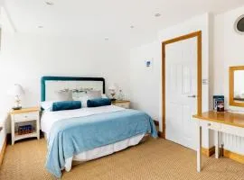 Dukes House - first floor apartment