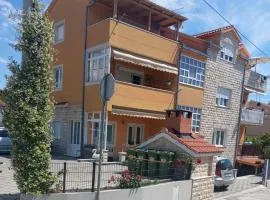 Apartment Radalj
