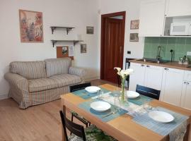 Villa Ines tra mare e lago, ξενοδοχείο σε Torre del Lago Puccini