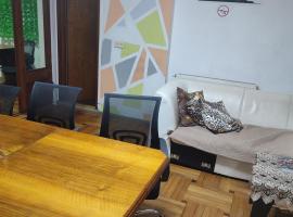 Coworking -Hostel-club, хостел в Батуми