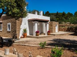 Villa Can Cardona - Green&Blue Ibiza, hotel con campo de golf en Illes Balears