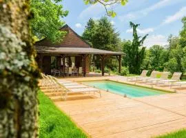 Villa piscine jacuzzi étang ,la casa del cookie 2