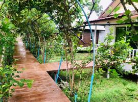 Baan Thung Home Stay โรงแรมในปราสาท
