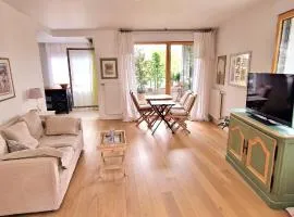 Appartement moderne 3 pièces avec parking privé