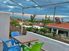 Manzaralı Kefalos Plajına Yakın Daire, hotel in Gokceada Town