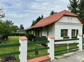 Zöld 21 Cottage