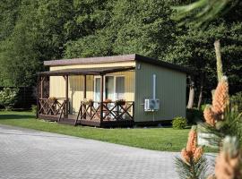 Poilsio namelis po juodalksniais (Nemirseta)