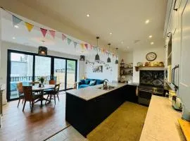 Totterdown's Modern & Vintage inspired Home