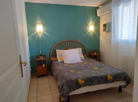 appartement en rez-de-chaussée et terrasse sans vis a vis, apartma v mestu Canet-en-Roussillon