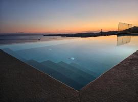 Panorama Blue Kefalonia - Luxury villa in Lourdata, hotel v destinaci Simotáta