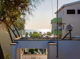 The Master Seaside Duplex by PS, hotel en Golem