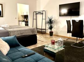 BeeFree Pocking 3 Free Parking Zentral Boxspringbett, hotel v destinaci Pocking