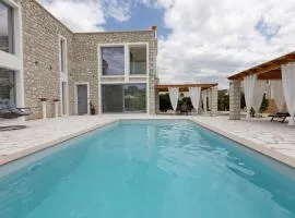 Rafaelia Premium villa with private pool in Drepano