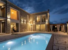 Rafaelia Premium villa with private pool in Drepano