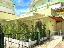 Green Residence by the beach