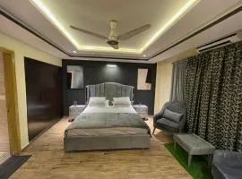 Elites inn Lux & Modern 1Bhk Apartment