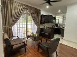 Alora Homestay