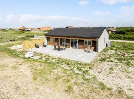 Amazing Home In Vestervig With House A Panoramic View, hytte i Vestervig