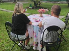 ROSI HOME, guest house in Negrar