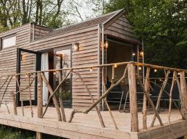 Ekko tiny house et sauna extérieur, domek nebo chatka v destinaci Philippeville