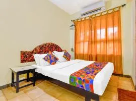 FabExpress Alor Resort