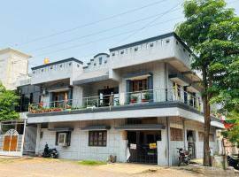 Shukla Guest House โรงแรมในDurg