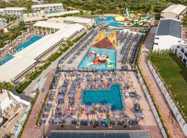 Caretta Paradise Resort & WaterPark, hotel a Tragaki