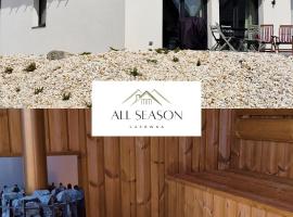 All Season Zieleniec z tarasem i widokiem na Góry Orlickie pasmo Sudetów Sauna&SPA, hotel di Lasowka